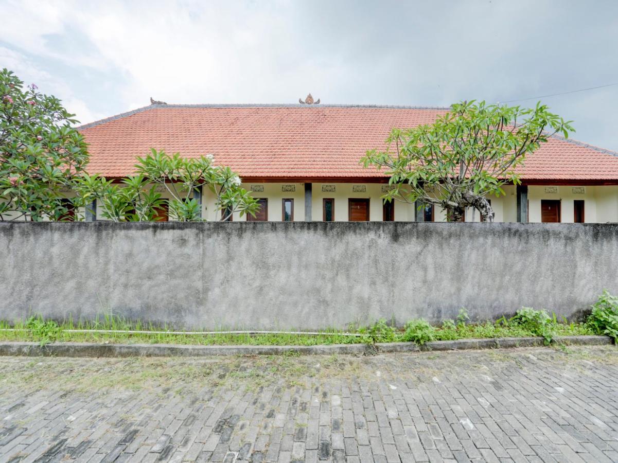 Oyo 90711 Blembong Homestay Джимбаран Екстер'єр фото