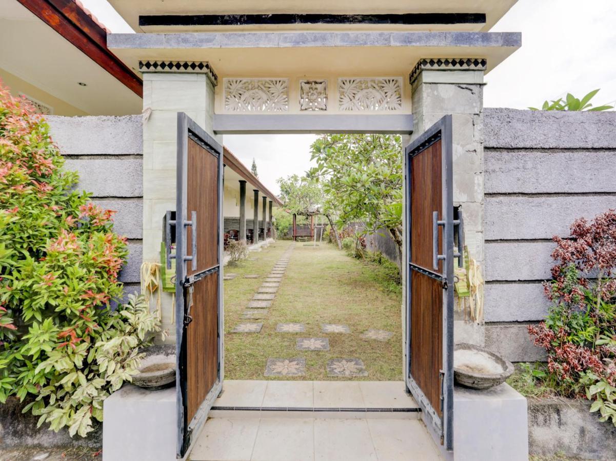 Oyo 90711 Blembong Homestay Джимбаран Екстер'єр фото