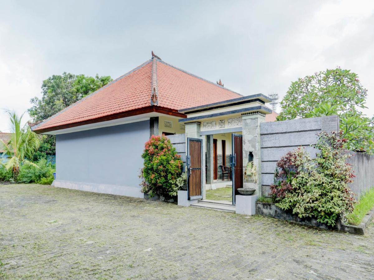 Oyo 90711 Blembong Homestay Джимбаран Екстер'єр фото
