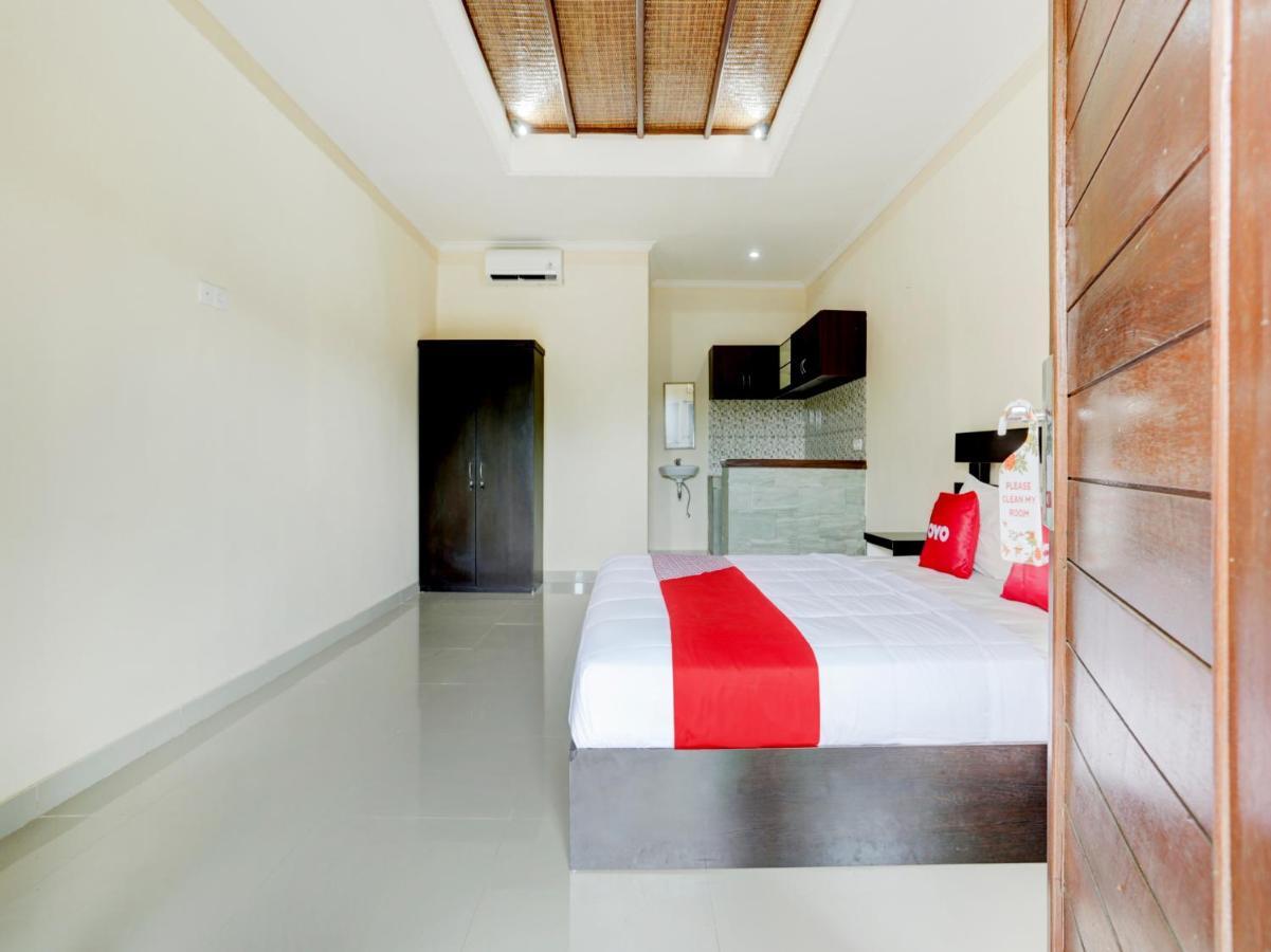 Oyo 90711 Blembong Homestay Джимбаран Екстер'єр фото