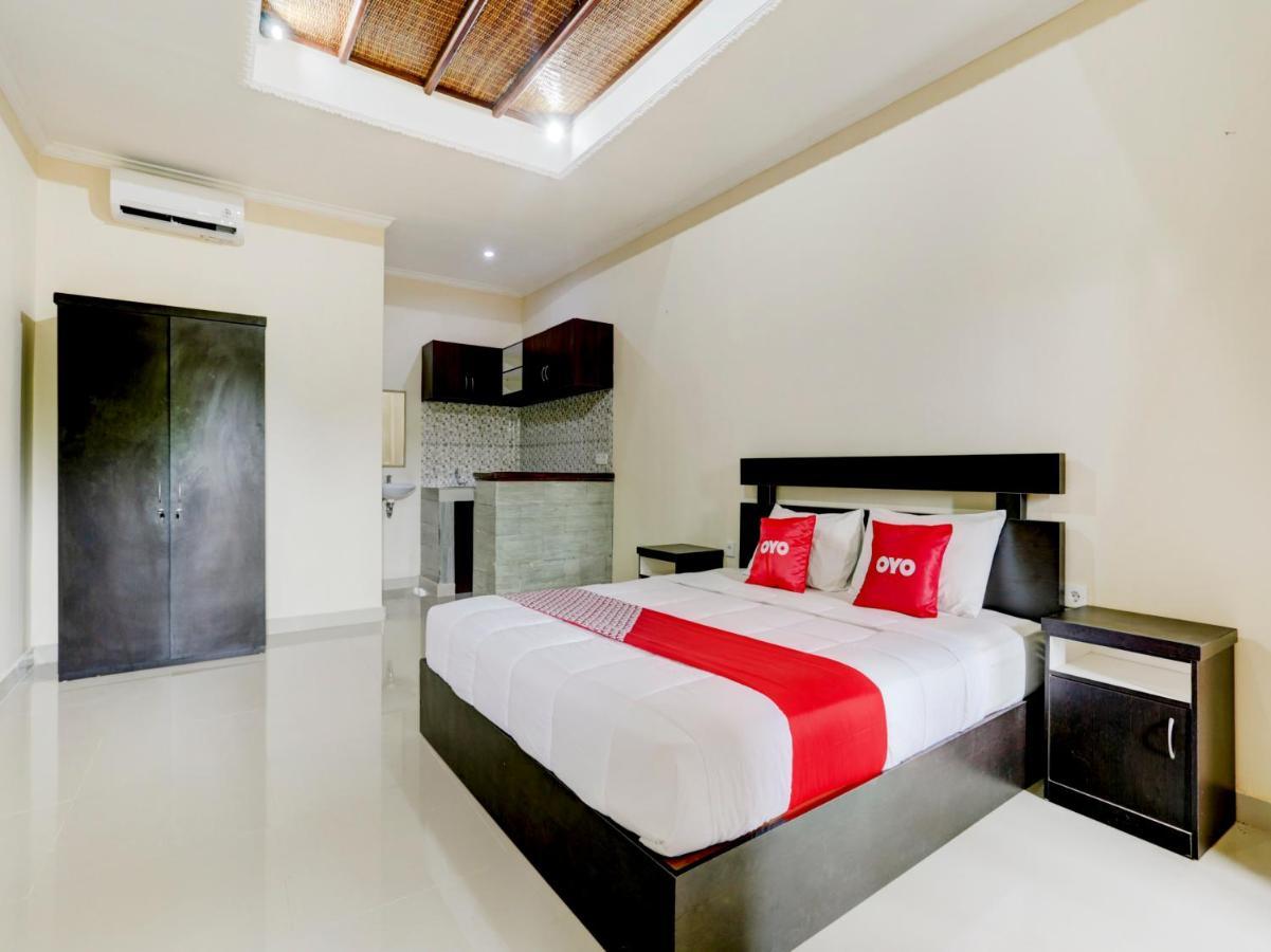 Oyo 90711 Blembong Homestay Джимбаран Екстер'єр фото